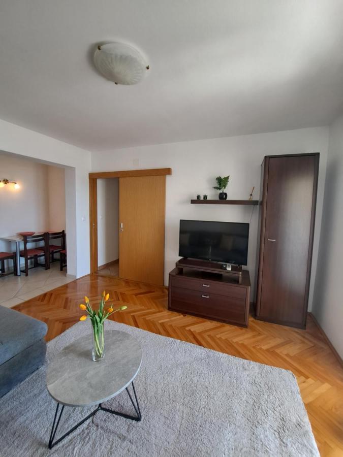 Apartments Marija Brela Eksteriør bilde