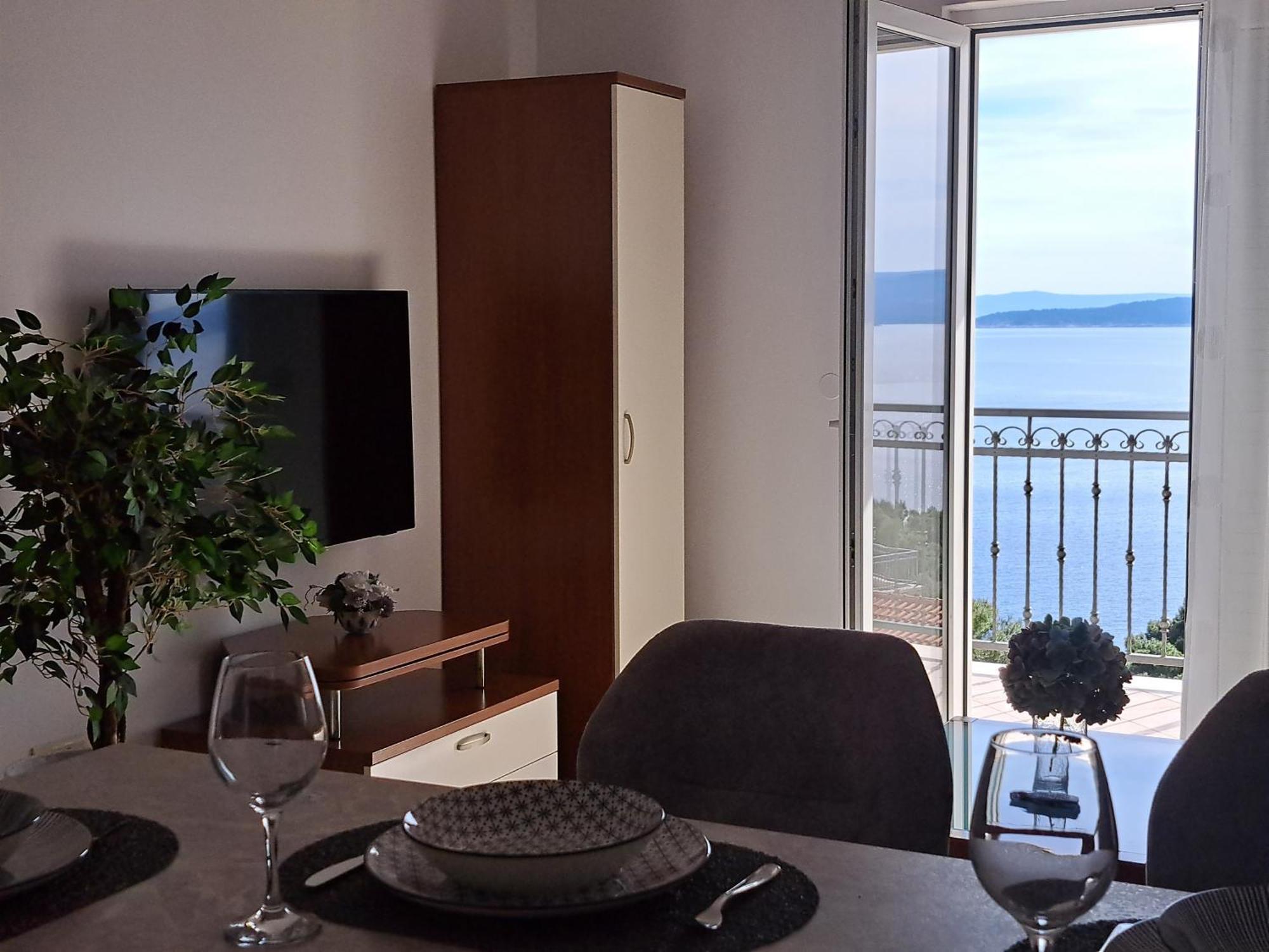 Apartments Marija Brela Eksteriør bilde